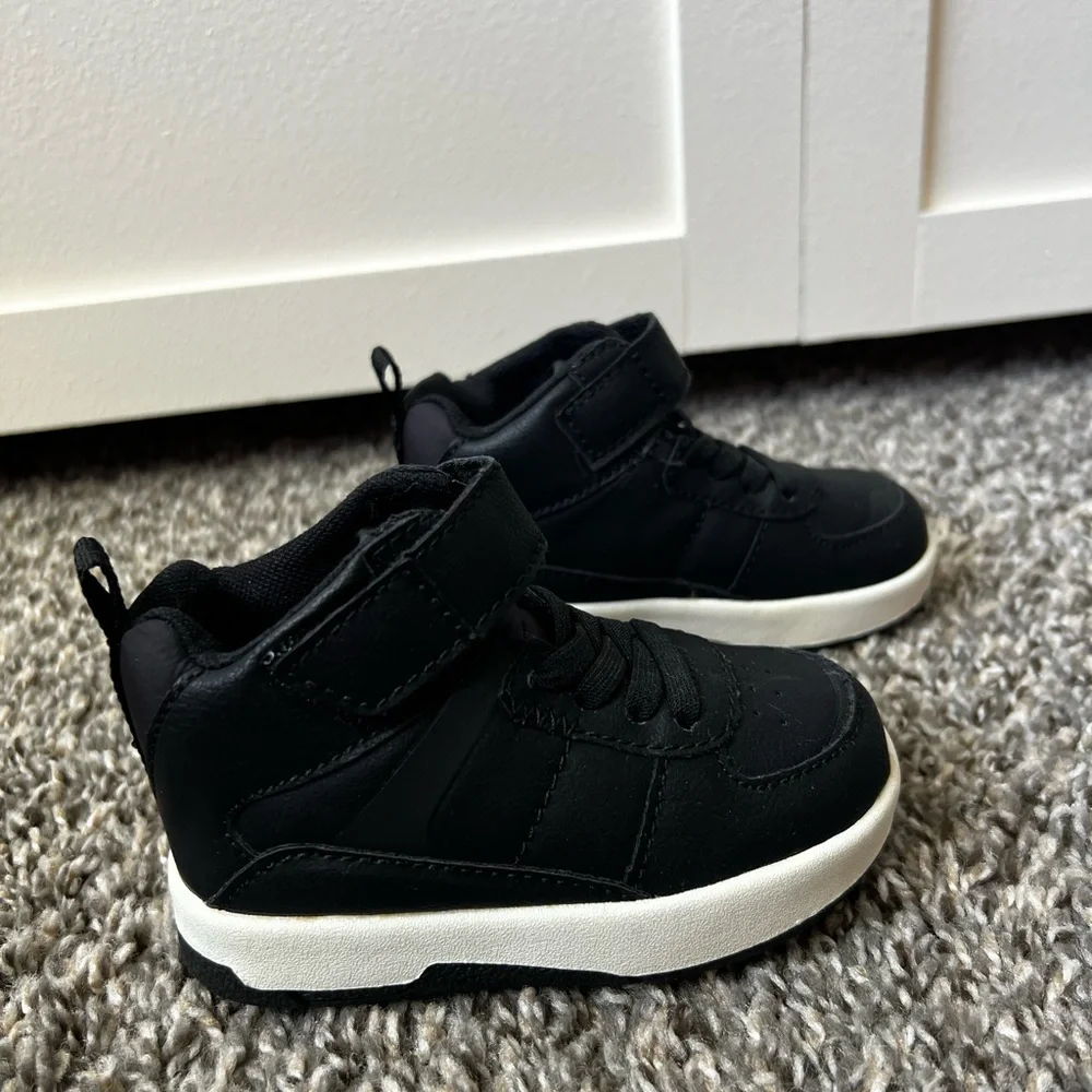 Zara Kids Black Velcro Strap Sneakers Toddler Size US 4.5 /‎ EU 20